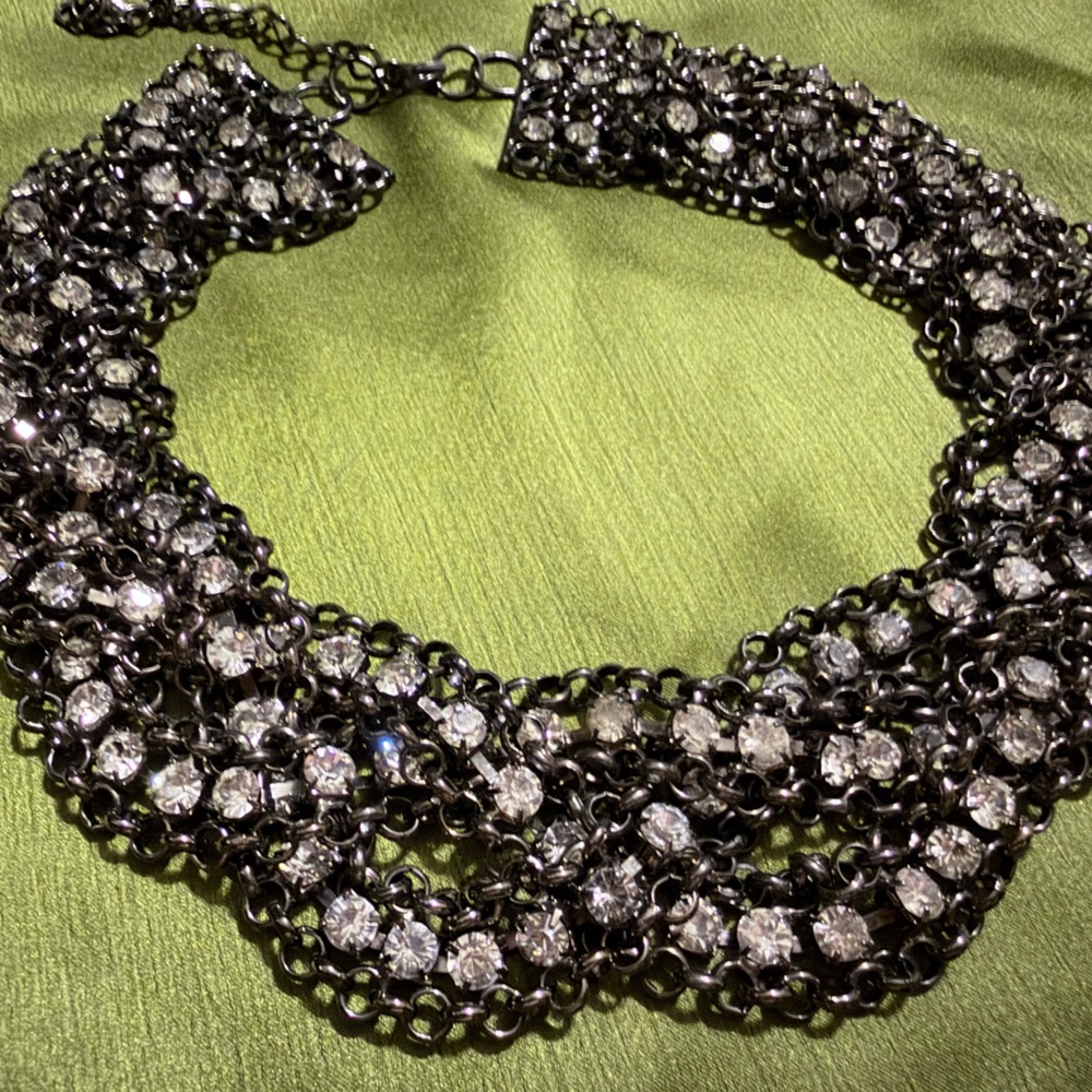 Stunning Black and Silver Collar Necklace